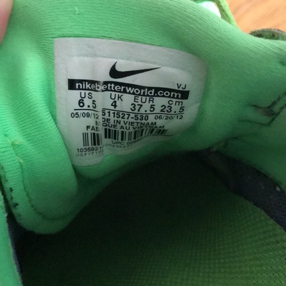 Nike running shoes - Picture 3 of 3